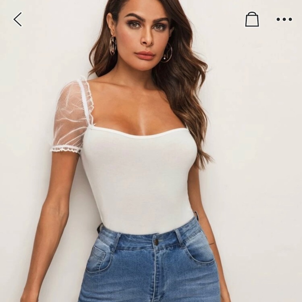 White top mesh puffy sleeve⭐️